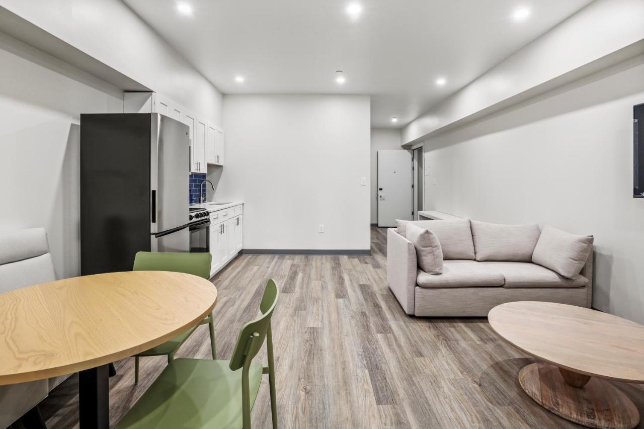 Seaport Suites Вайлдвуд Экстерьер фото