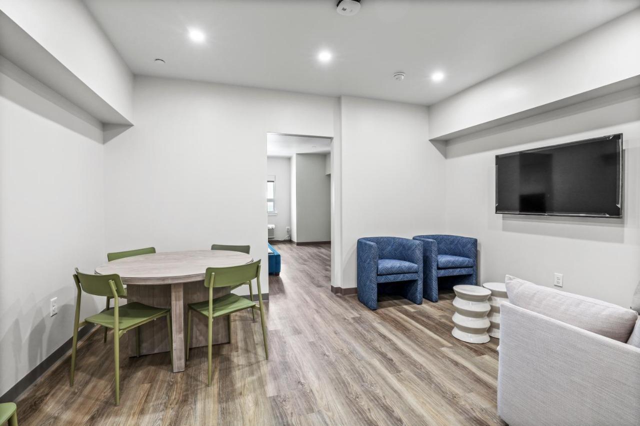 Seaport Suites Вайлдвуд Экстерьер фото
