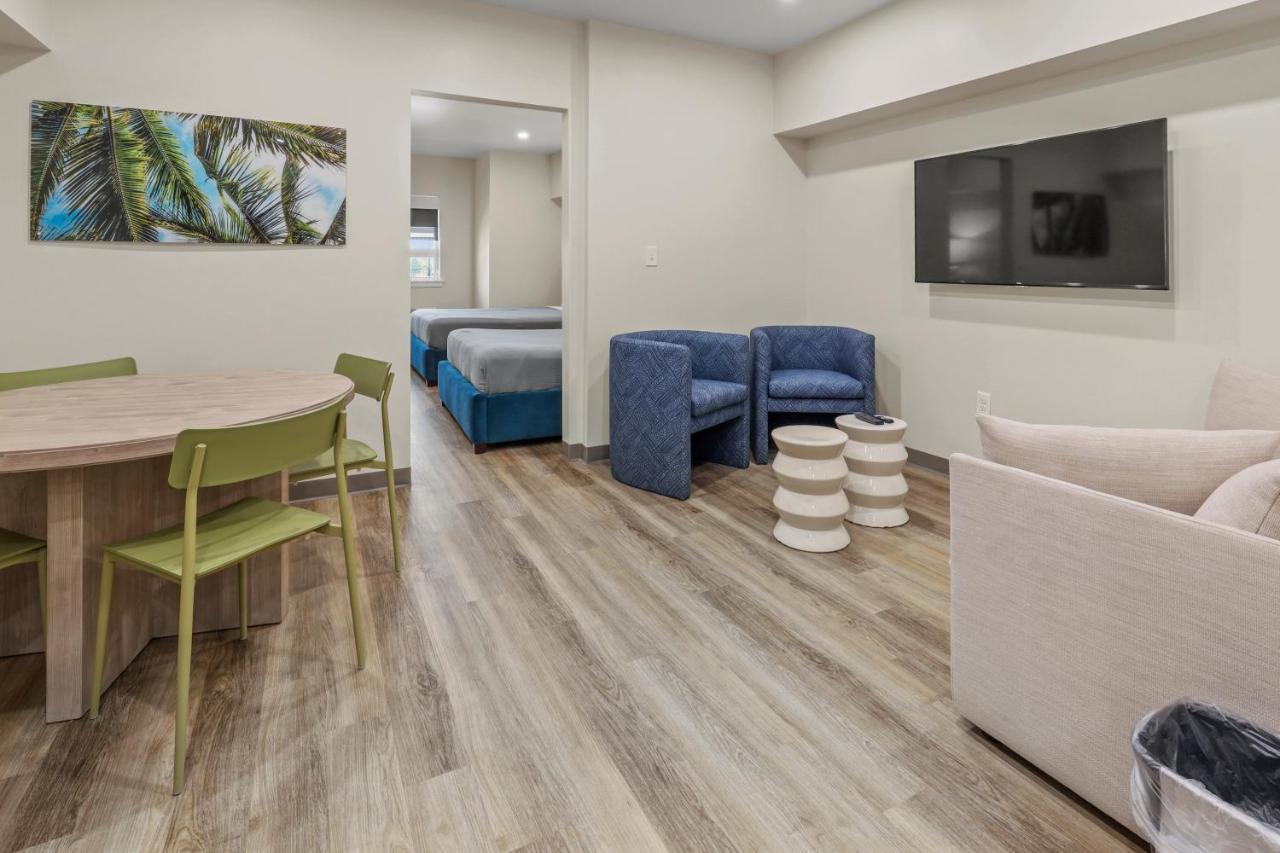 Seaport Suites Вайлдвуд Экстерьер фото